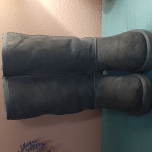 light beige ugg boots